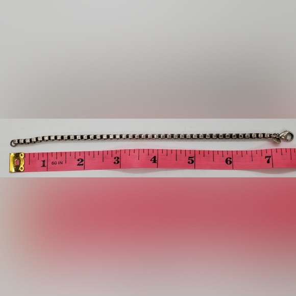 Tiffany & Co 925 Silver Venetian Box Link Bracelet - Fits Up To 7” Wrist W/Pouch - Picture 7 of 11